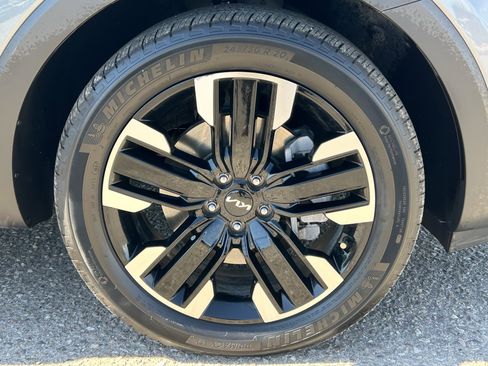 Certified 2024 Kia Telluride SX Prestige image 8