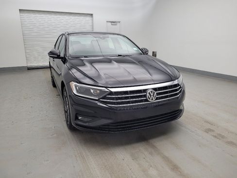 Used 2019 Volkswagen Jetta SEL Premium image 14