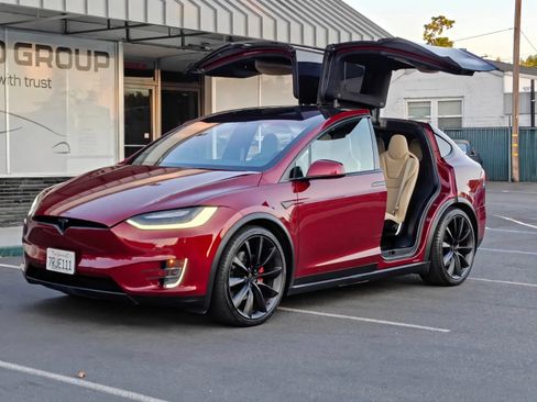 Used 2016 Tesla Model X Performance AWD/4WD image 7