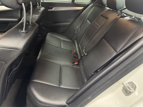 Used 2013 Mercedes-Benz C 250 Sedan image 16