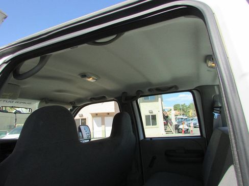 Used 2006 Ford F250 Lariat image 23