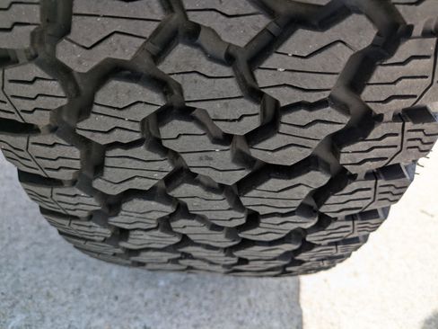 Certified 2025 Ford Bronco Badlands w/ Sasquatch Package AWD/4WD image 12