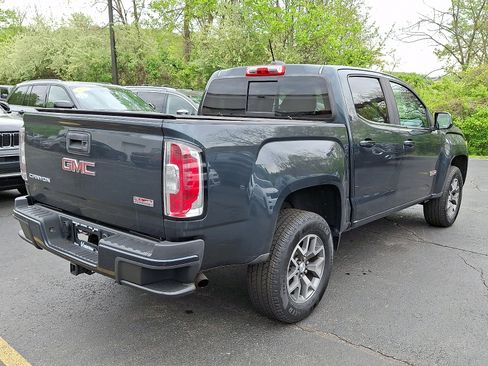 Used 2017 GMC Canyon SLE w/ All Terrain Package AWD/4WD image 6