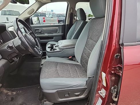 Used 2017 RAM 1500 Big Horn AWD/4WD image 29