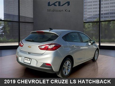Used 2019 Chevrolet Cruze LS w/ LS Convenience Package image 3