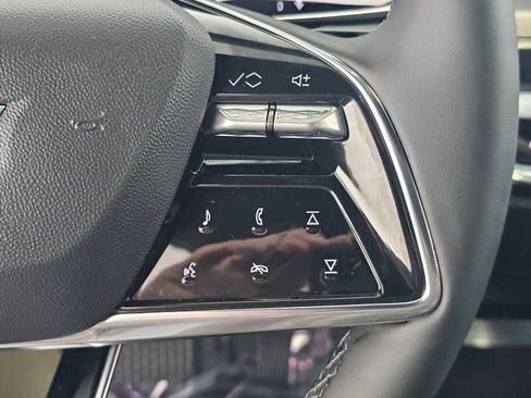 New 2026 Cadillac Lyriq Luxury RWD image 28