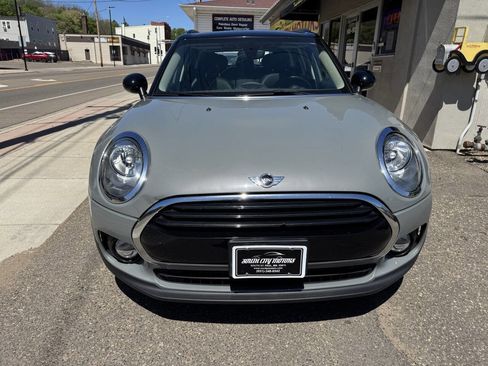 Used 2017 MINI Cooper Clubman ALL4 AWD/4WD image 8