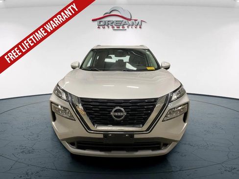 Used 2022 Nissan Rogue SV w/ SV Premium Package AWD/4WD image 3
