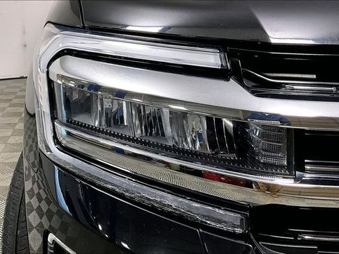 Used 2023 Ford Expedition Max Limited image 28