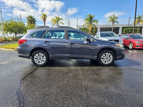 Used 2017 Subaru Outback 2.5i image 8