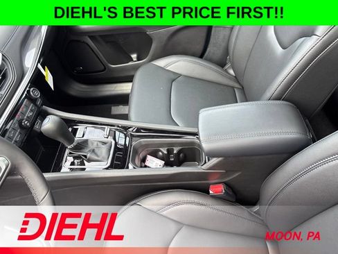 New 2026 Jeep Compass Limited w/ Sun, Sound & Navigation Group AWD/4WD image 38