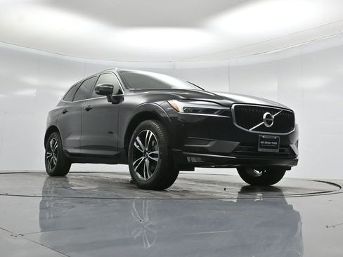 Used 2021 Volvo XC60 T5 Momentum w/ Premium Package image 47