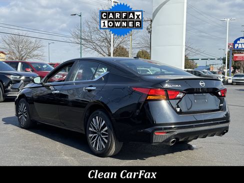 Used 2023 Nissan Altima 2.5 SV w/ SV Premium Package image 2