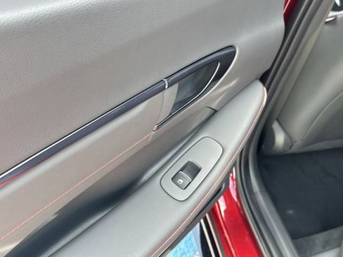 Used 2025 Hyundai Santa Fe Limited image 12