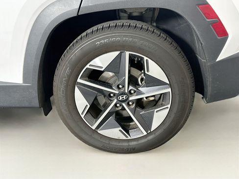 Used 2025 Hyundai Tucson SEL FWD image 11