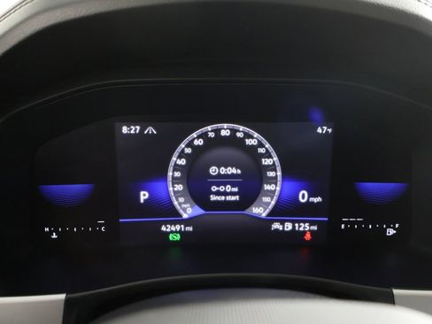 Used 2023 Volkswagen Atlas Cross Sport SE image 38