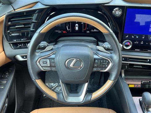 Certified 2025 Lexus RX 350 Premium w/ Accessory Package (Z1) FWD image 24