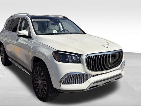 Used 2023 Mercedes-Benz Maybach GLS 600 4MATIC image 3