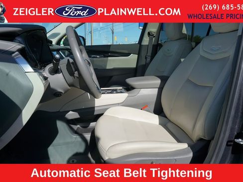 Used 2023 Cadillac XT6 Premium Luxury w/ Technology Package AWD/4WD image 18