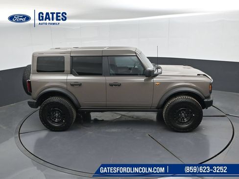 Used 2026 Ford Bronco Badlands AWD/4WD image 47