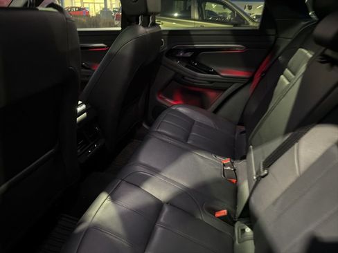 Used 2022 Land Rover Range Rover Evoque SE image 22
