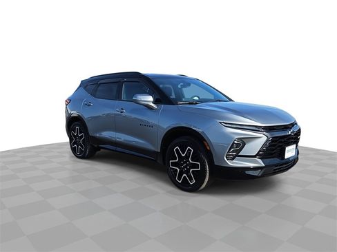 Certified 2024 Chevrolet Blazer RS w/ Enhanced Convenience Package image 2