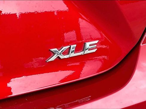 Used 2026 Toyota Camry XLE FWD image 10