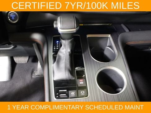 Used 2024 Toyota Sienna XSE w/ XSE Plus Package FWD image 25
