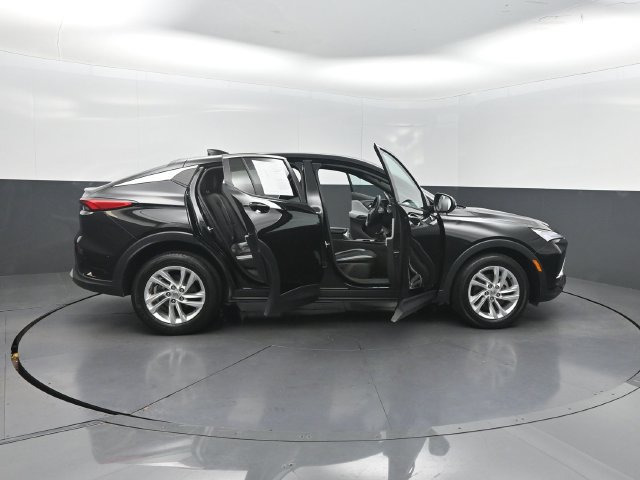 Used 2024 Buick Envista Preferred FWD image 31