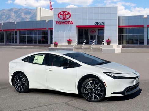 New 2026 Toyota Prius Plug-In Hybrid image 1