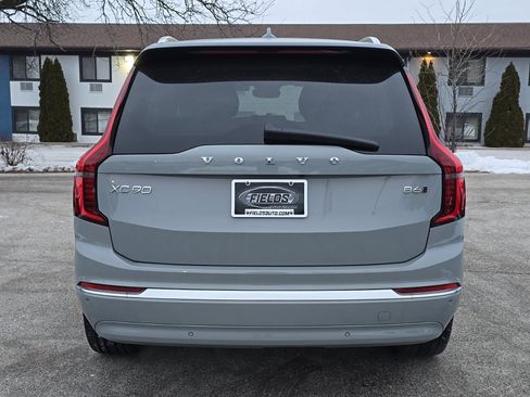 New 2026 Volvo XC90 B6 Plus w/ Protection Package image 4