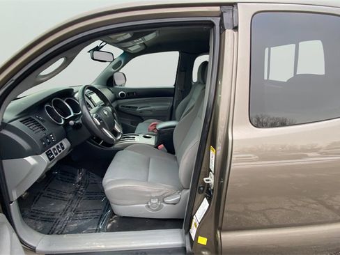 Used 2013 Toyota Tacoma 4x4 Access Cab V6 image 13