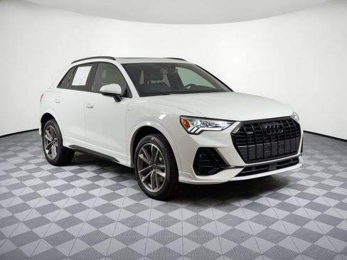 Used 2025 Audi Q3 2.0T Premium w/ Convenience Package AWD/4WD image 7