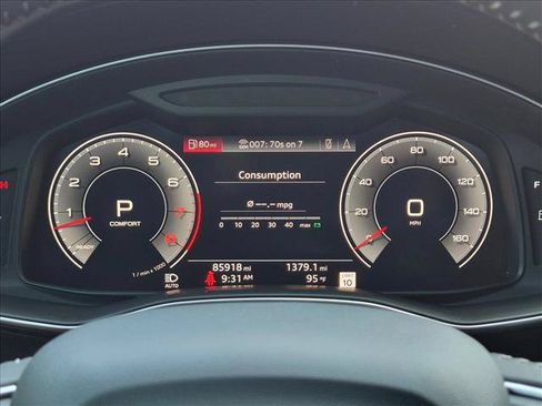 Used 2020 Audi Q8 Prestige w/ Prestige Package AWD/4WD image 11