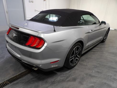 Used 2022 Ford Mustang Premium RWD image 8