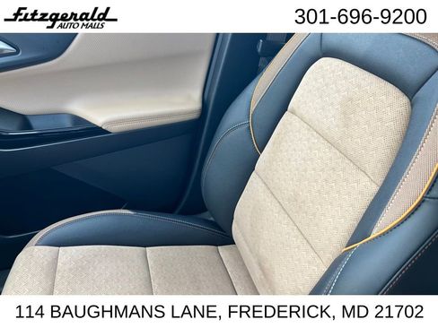 Used 2025 Chevrolet Equinox ACTIV w/ Safety and Technology Package image 35