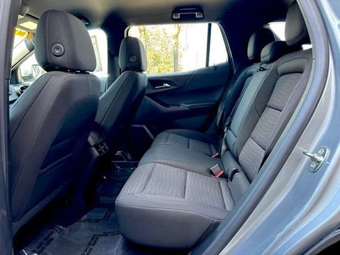 Used 2025 Chevrolet Equinox LT FWD image 15