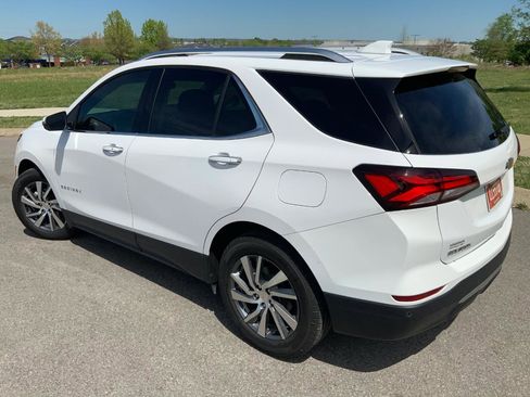 Used 2024 Chevrolet Equinox Premier w/ LPO, Floor Liner Package image 4