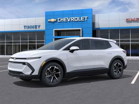 New 2026 Chevrolet Equinox EV LT image 2