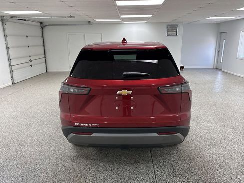 New 2026 Chevrolet Equinox LT w/ Convenience Package II AWD/4WD image 7