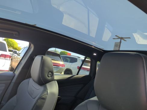 New 2025 Volkswagen ID.4 Pro S image 31