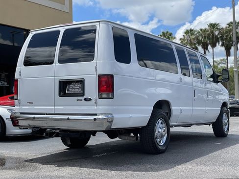 Used 2013 Ford E-350 and Econoline 350 XLT image 18