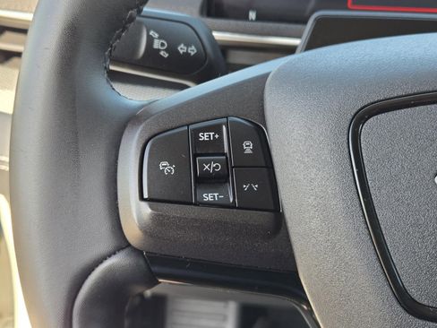 Used 2023 Ford Mustang Mach-E Select image 19