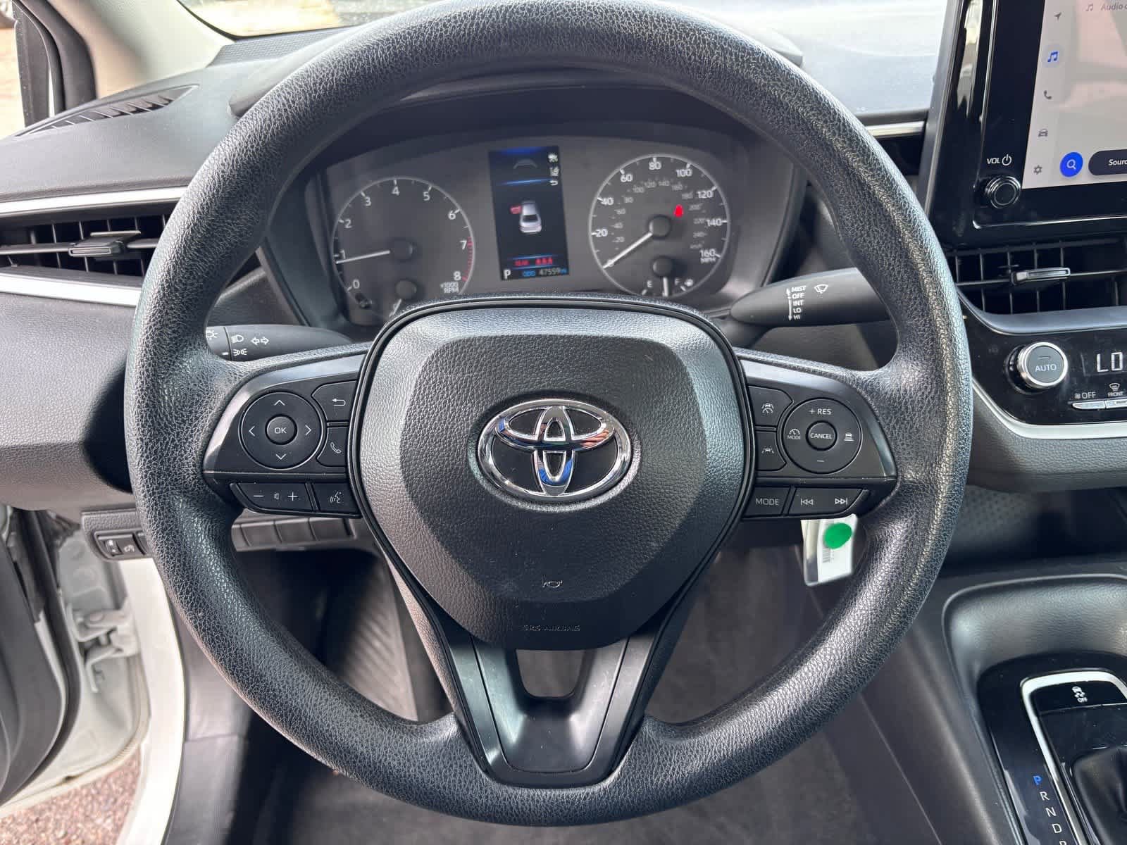 Used 2025 Toyota Corolla LE FWD image 15