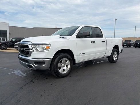 Used 2023 RAM 1500 Big Horn AWD/4WD image 3