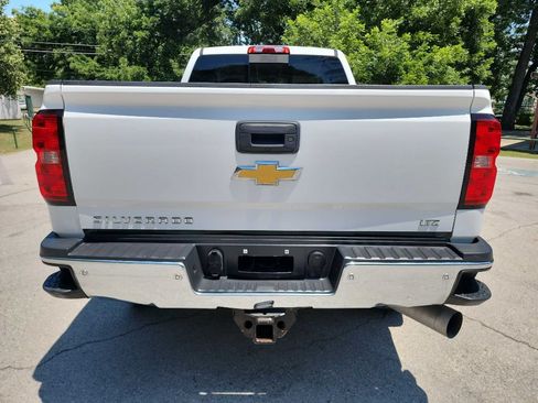 Used 2016 Chevrolet Silverado 2500 LTZ w/ Duramax Plus Package RWD image 7