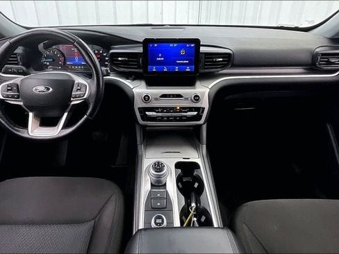 Used 2022 Ford Explorer XLT AWD/4WD image 14