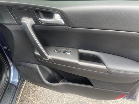 Used 2020 Kia Sportage S w/ S Sunroof Package AWD/4WD image 44