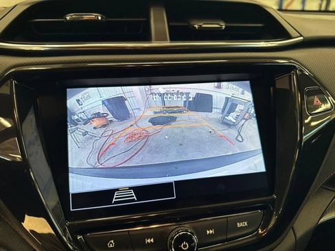 Used 2021 Chevrolet TrailBlazer RS w/ Convenience Package AWD/4WD image 17
