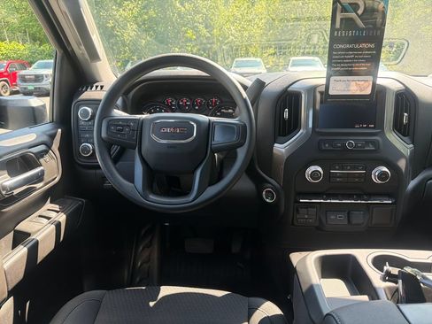 New 2026 GMC Sierra 2500 Pro w/ X31 Off-Road Package AWD/4WD image 15